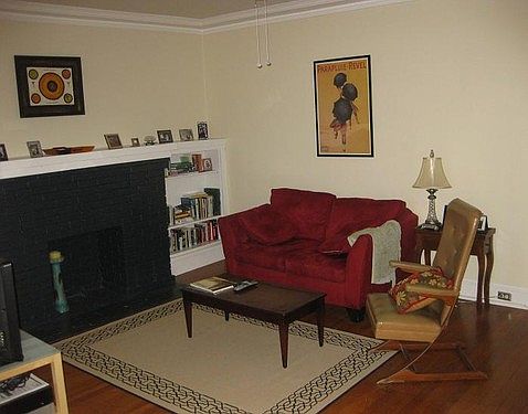 3rd image of 5752 N Winthrop Ave #3