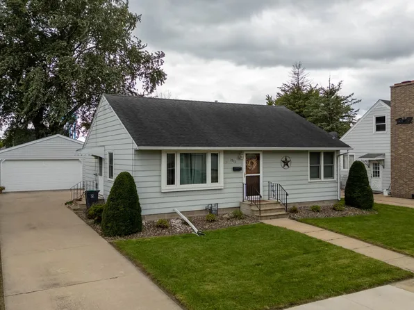 1820 1st Ave NE, Austin, MN 55912