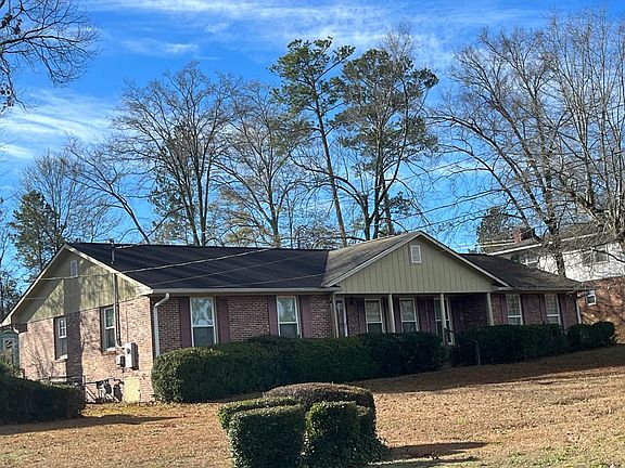 4th image of 3888 Woodside Dr