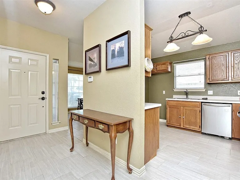 9224 Vigen Cir — Photo 3