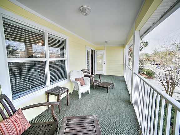 5th image of 74 Vining Ct
