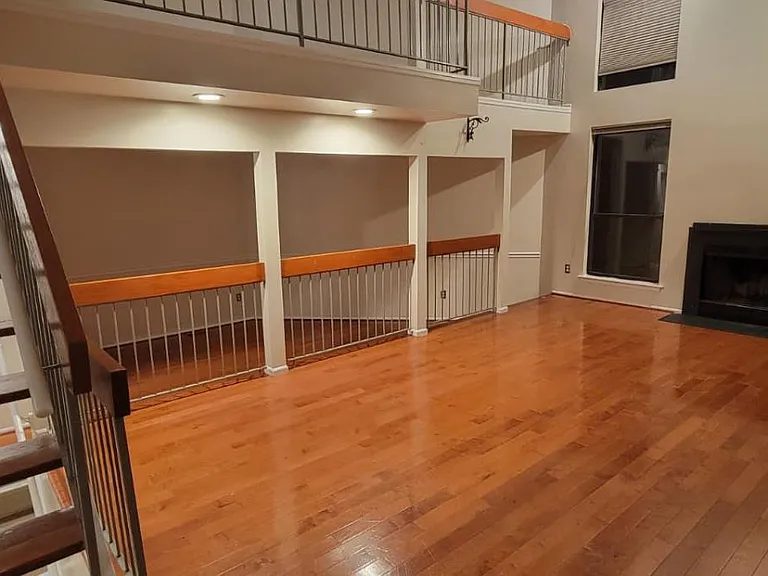 24 Cotoneaster Ct — Photo 2
