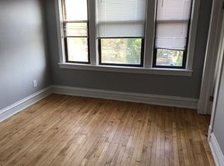 1321 W Taylor St APT 3F, Chicago, IL 60607