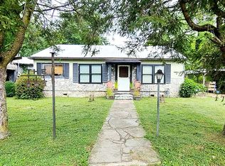 260 Collins St, Spring City, TN 37381