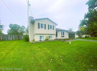 9457 N Bray Rd, Clio, MI 48420