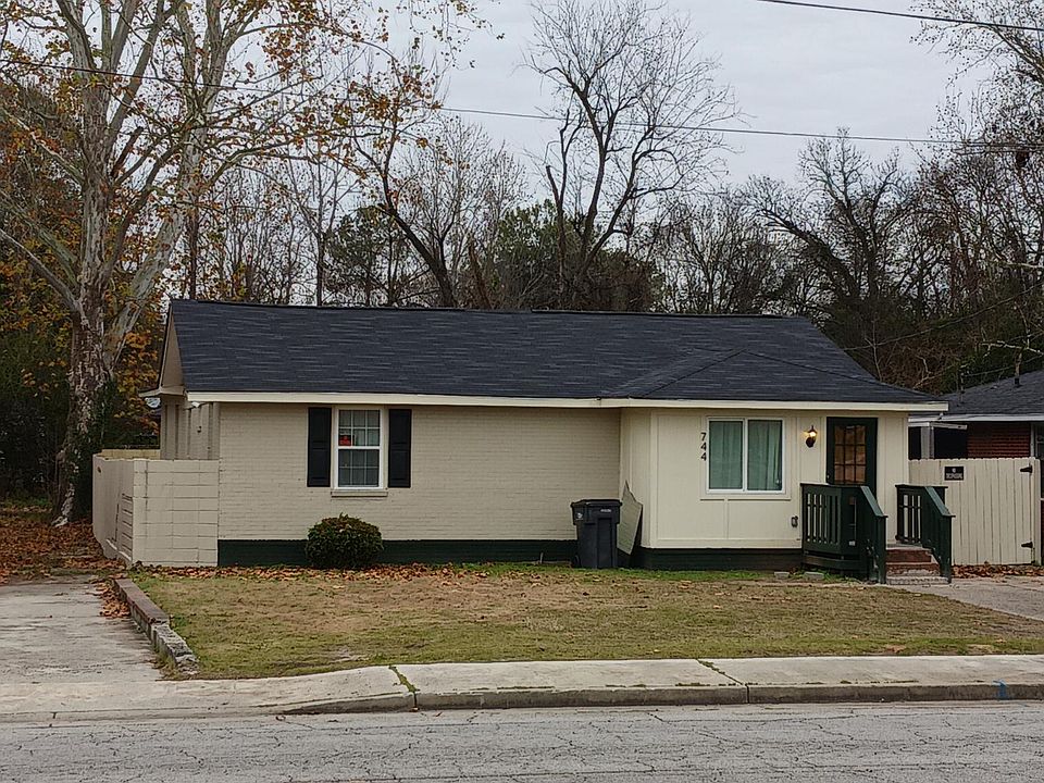 2nd image of 744 15th Ave