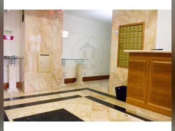 2440 Massachusetts Ave, Cambridge, MA