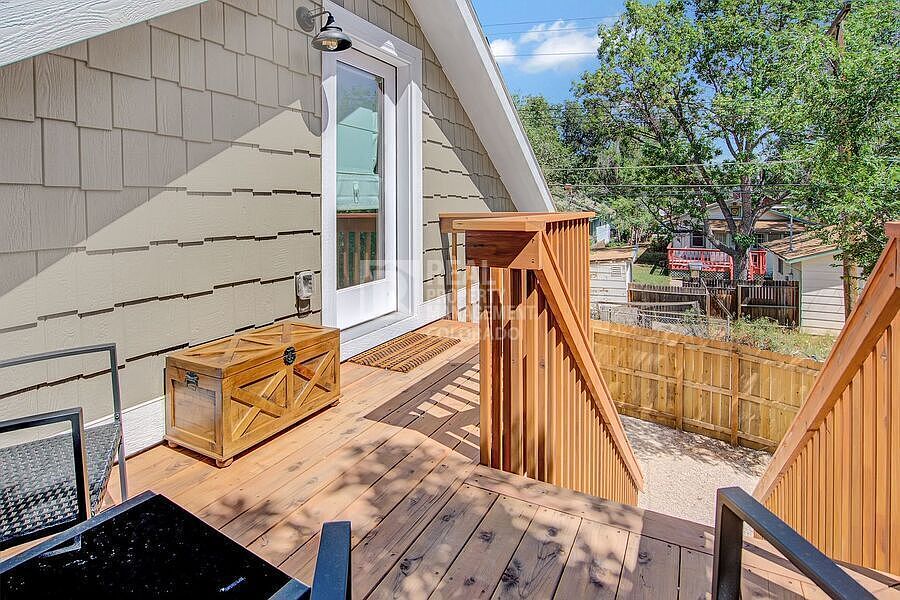 1st image of 2110 W Pikes Peak Ave #B
