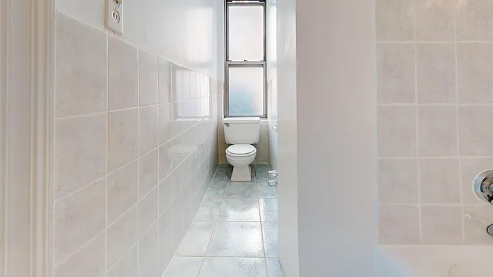 Rented by Bond New York | media 9
