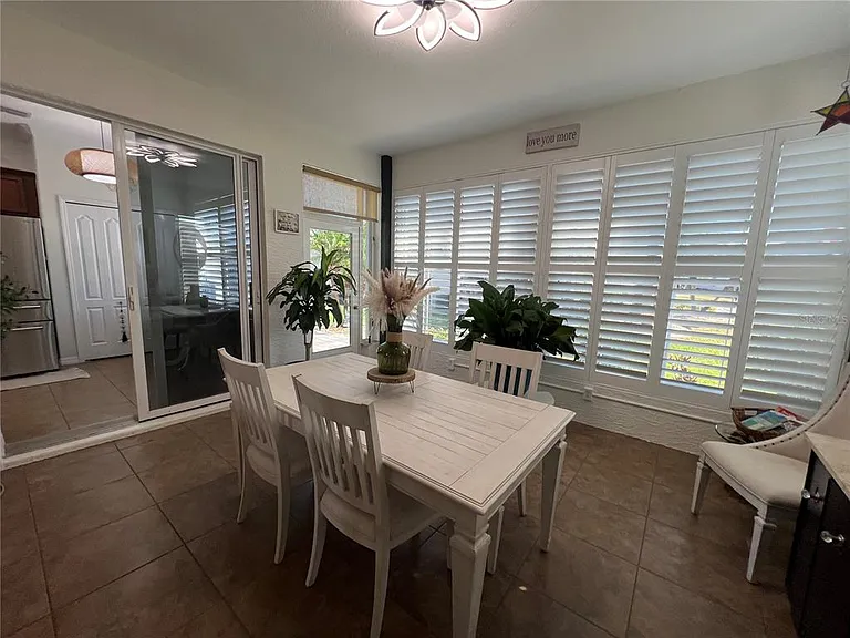 24401 Manchester Trl — Photo 18