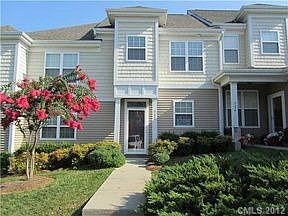 1st image of 922 Ashworth Dr