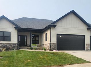 1100 Moll Dr, Waunakee, WI 53597