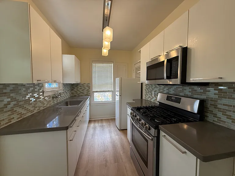 6711 Broadway St #6711 — Photo 12
