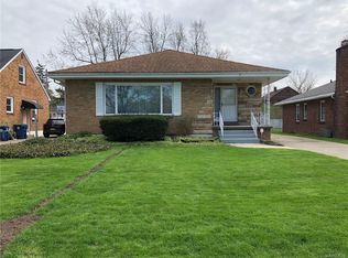39 Lennox Ave, Amherst, NY 14226