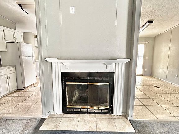4th image of 141 Jimmy Reyer Rd