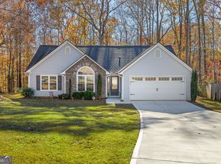 4304 Grey Park Dr, Buford, GA 30519