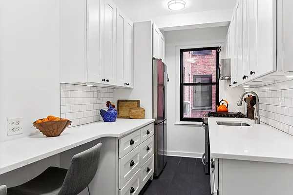 Sold by Compass | media 24