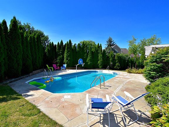 4th image of 1397 Geneva Ct