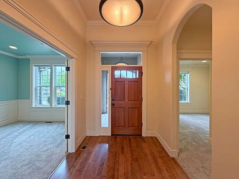 2523 Borders Dr — Photo 3