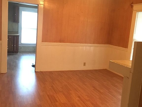 4th image of 230 W B St #A