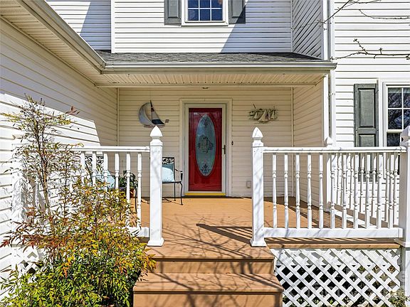 5th image of 61 Rolling Hills Rd