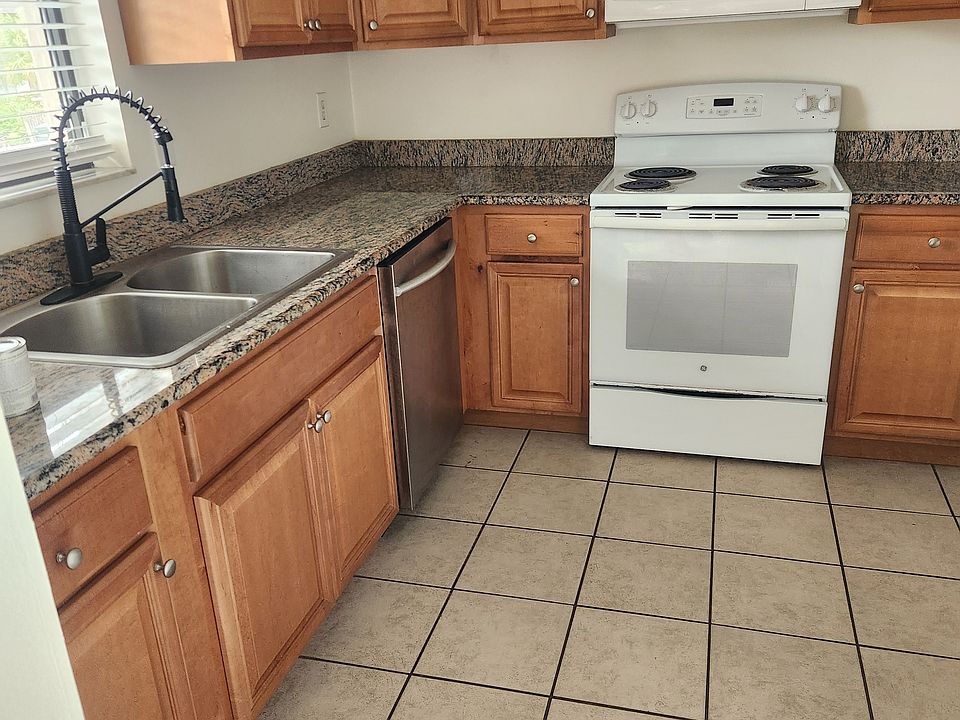 1st image of 869 S Orange Ave