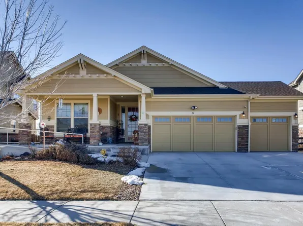 141 N Elk Ct, Aurora, CO 80018