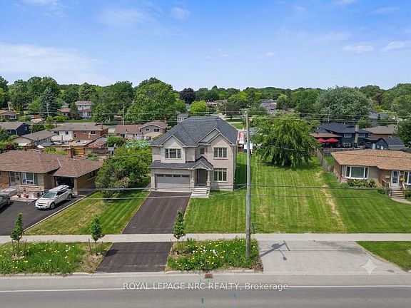 5th image of 267 Lakeshore Rd