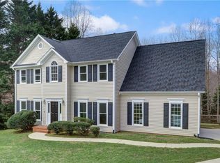 3507 Meadowbriar Ct, Greensboro, NC 27410