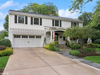 261 Woodstock Ave, Glen Ellyn, IL, 60137