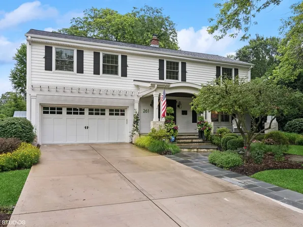 261 Woodstock Ave, Glen Ellyn, IL 60137