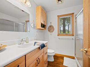 69458 213th St, Darwin, MN 55324