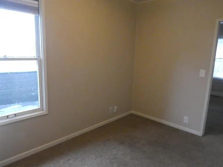 2333 SE Tacoma St — Photo 21