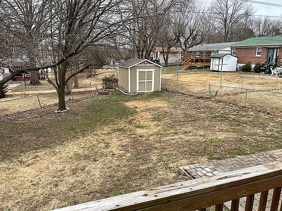 3rd image of 9330 Papoose Dr