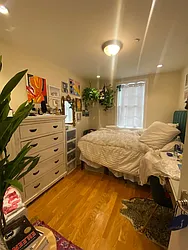 Rented by R New York