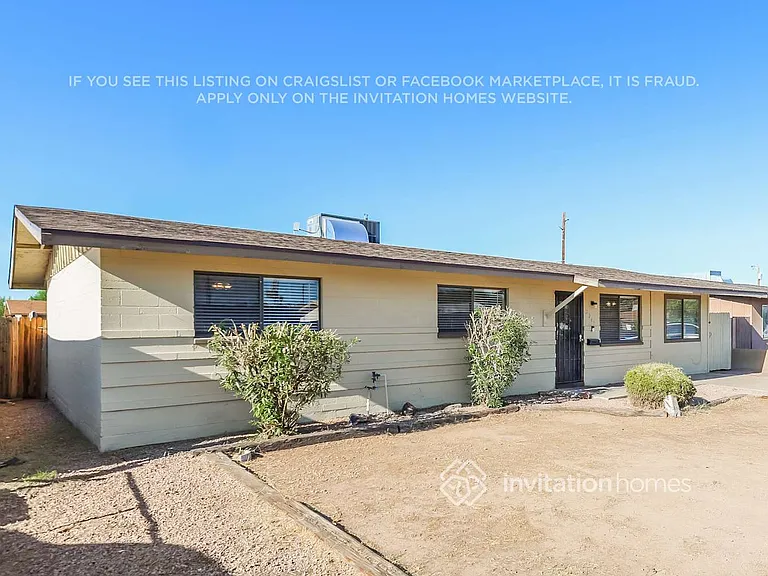 2247 W Cortez St — Photo 3