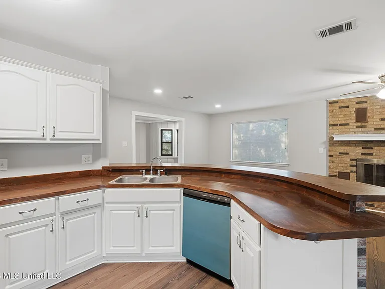 8505 Mermaid Ave — Photo 8