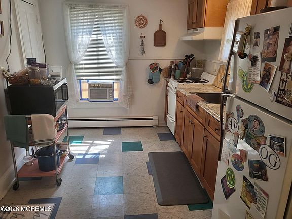 4th image of 136 Mount Tabor Way #2