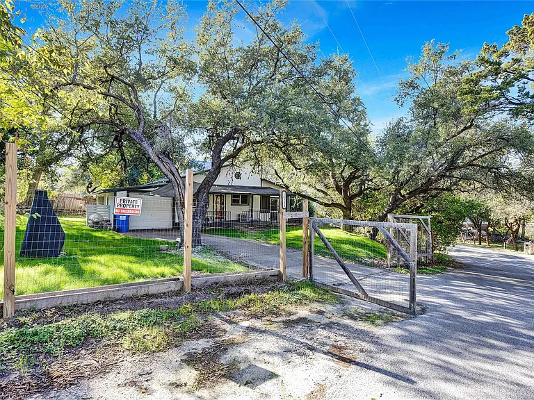 16213 Monks Mountain Dr — Photo 37