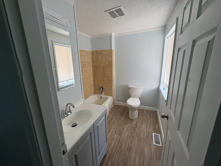 1567 Harvest Ave — Photo 11