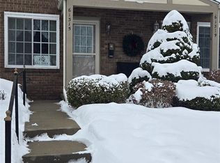 61315 Heritage Blvd #4, South Lyon, MI 48178