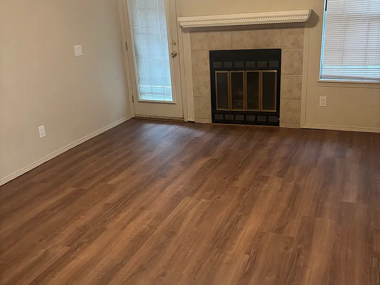 2119 Troy Ct — Photo 16