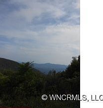 4th image of 315 Wolf Mountain Trl