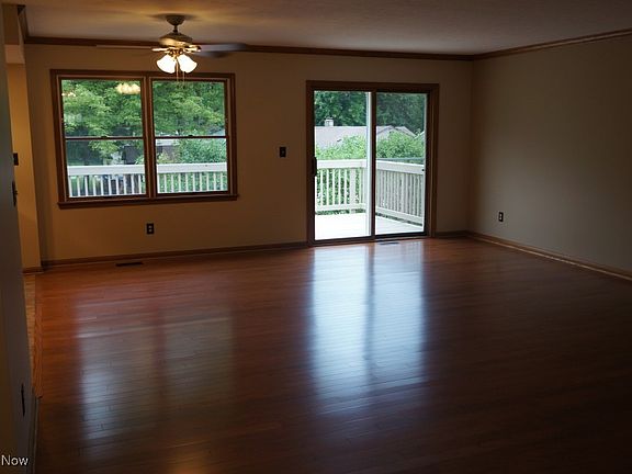 4th image of 294 Oak Grove Ln