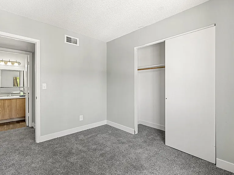 Acacia Hills — Photo 16
