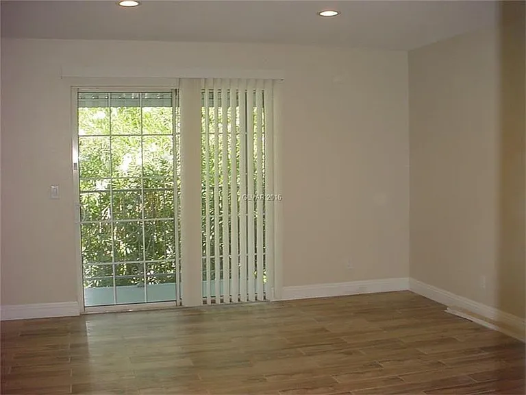 3823 S Maryland Pkwy — Photo 2