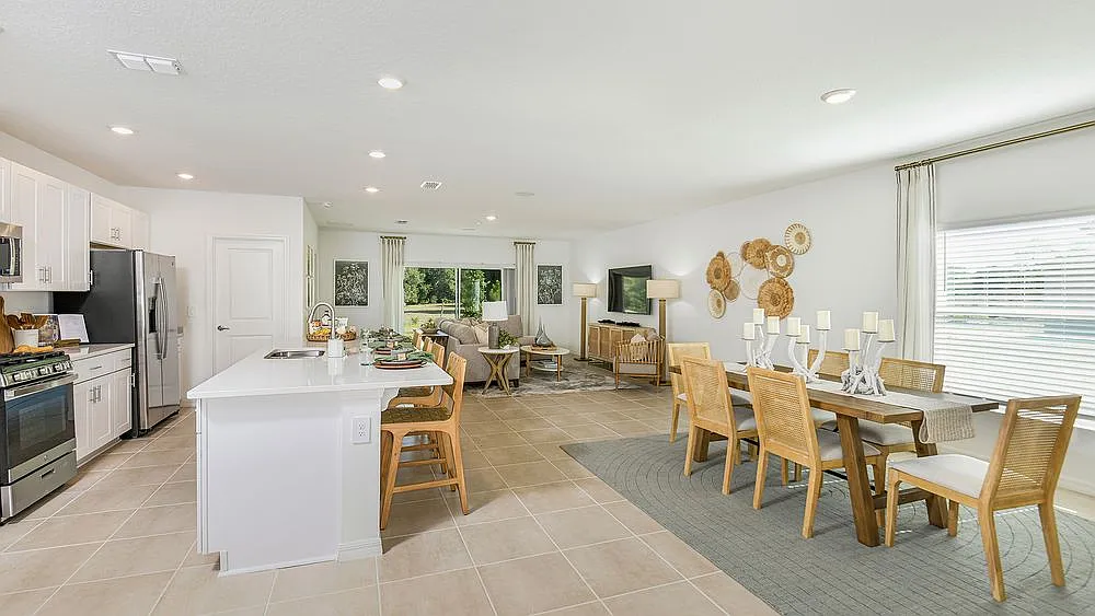 4 bed, 2105 sqft, $2,400 — Photo 3