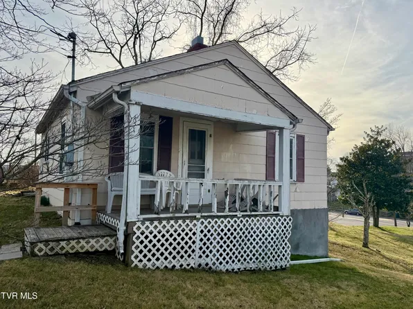 624 Maple St, Bristol, VA 24201