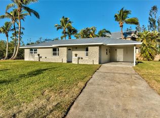 18296 Pioneer Rd, Fort Myers, FL 33908