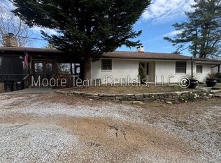 1032 Brightwater Dr, Hendersonville, NC 28739